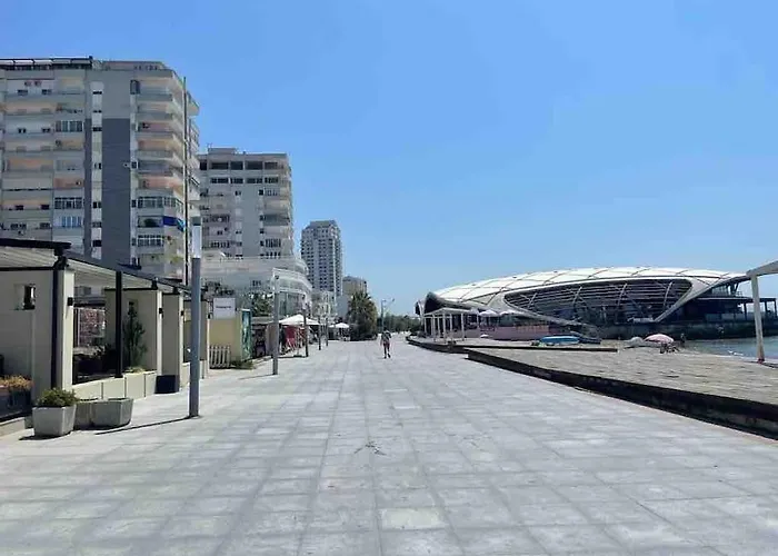 Scandi * Durres